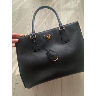 プラダ(PRADA)のプラダ ガレリア サフィアーノレザー ラージバッグ(ハンドバッグ)