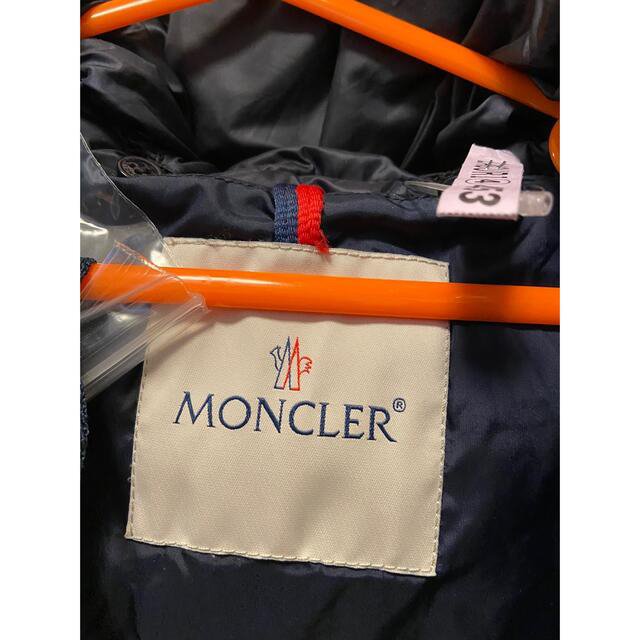 MONCLER(モンクレール)のクリーニング済み！！美品！モンクレール ダウン　サイズ2T 92 キッズ/ベビー/マタニティのキッズ服女の子用(90cm~)(ジャケット/上着)の商品写真