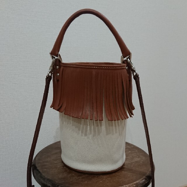 ayako フリンジバケットバック キャメル レディースのバッグ(ショルダーバッグ)の商品写真