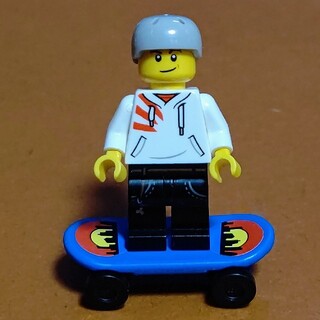レゴ(Lego)のレゴ★スケボー男子 ミニフィグ オリジナルアレンジ 美品 一品モノ(その他)