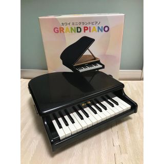 ヤマハ(ヤマハ)の河合楽器 KAWAI カワイ ミニグランドピアノ (黒)(楽器のおもちゃ)