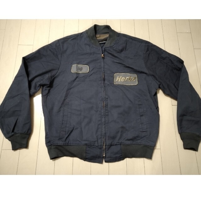 Dickies(ディッキーズ)の状態良 Hertz ブルゾン ワッペン ワークジャケット 紺 古着 企業 ロゴ メンズのジャケット/アウター(ブルゾン)の商品写真