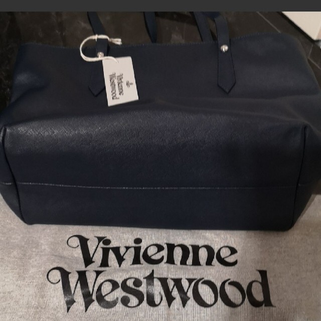 Vivienne Westwood(ヴィヴィアンウエストウッド)のVivienne ショッパー トートバッグ ネイビー レディースのバッグ(トートバッグ)の商品写真