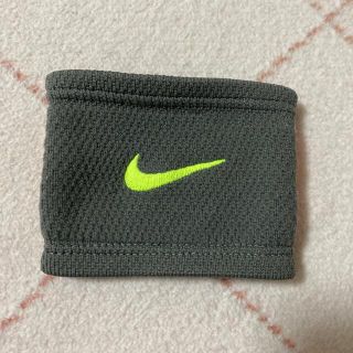 ナイキ(NIKE)のNIKE☆リストバンド(バングル/リストバンド)