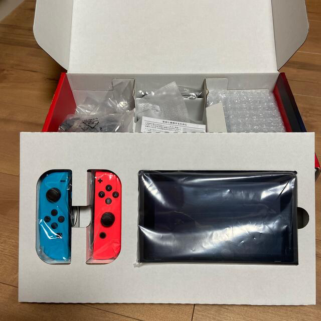 Nintendo Switch JOY-CON(L) ネオンブルー/(R) ネオ