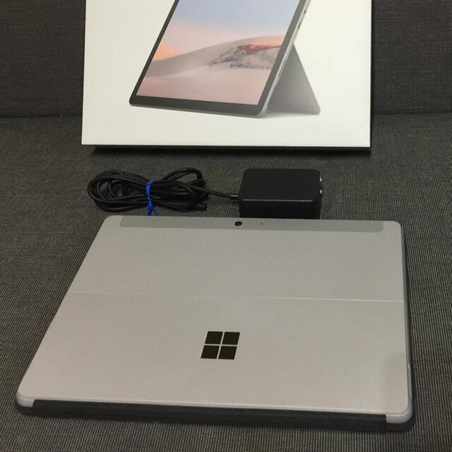 超美品の 最新版Office2021付き♪♪ 美品 SurfaceGo2 - タブレット 