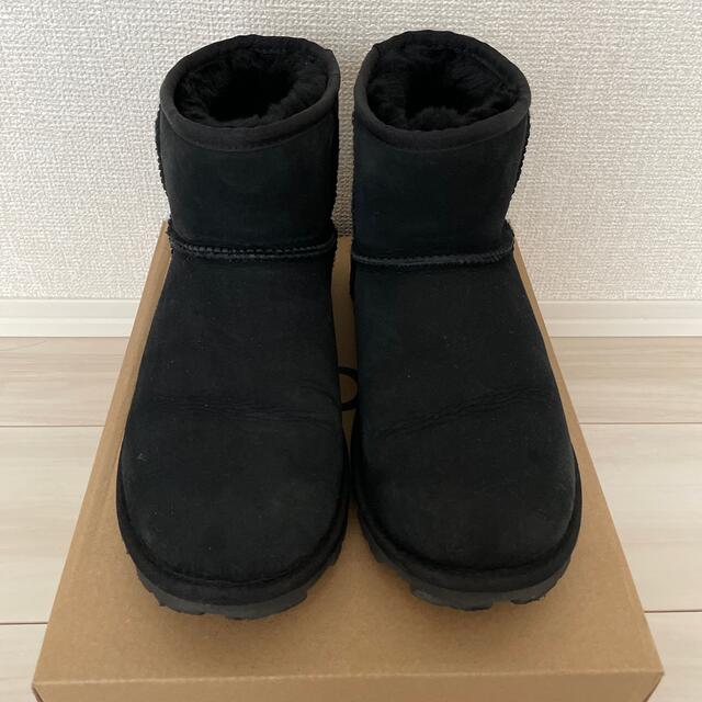 UGG ムートンブーツ　ESSENTIAL MINI 24cm ショートブーツ