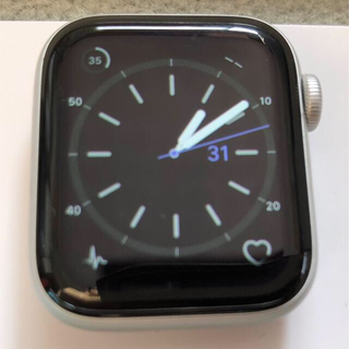 アップルウォッチ(Apple Watch)のapple Watch series5 40mm シルバーアルミニウム GPS(腕時計(デジタル))
