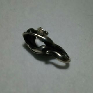 シルバー ガクト タウジャン風リング の通販 by taujan's shop|ラクマ ...