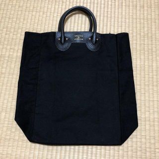 タカラジマシャ(宝島社)のyoung&olsen ヤングアンドオルセン★パッカブルバッグ　ブラック(トートバッグ)