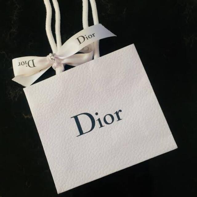 Dior(ディオール)の【1日限定値下げ❗️】Diorルージュディオール千鳥柄　100V コスメ/美容のベースメイク/化粧品(口紅)の商品写真