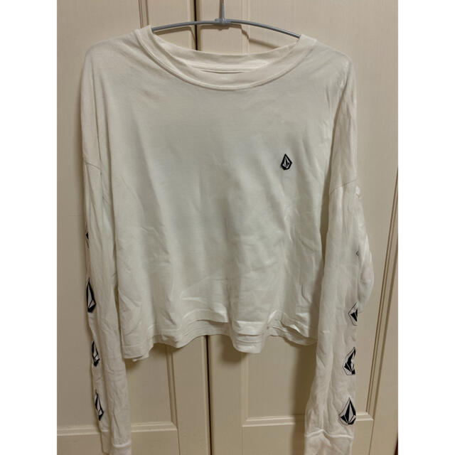 volcom(ボルコム)のVOLCOM クロップド丈シャツ レディースのトップス(Tシャツ(長袖/七分))の商品写真