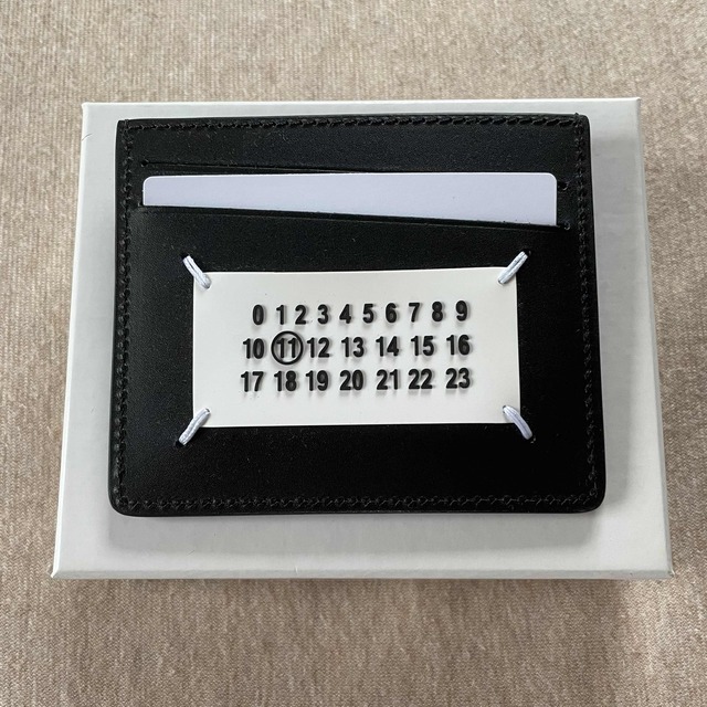 黒新品 メゾン マルジェラ スプラッシュ カレンダータグ カードケース