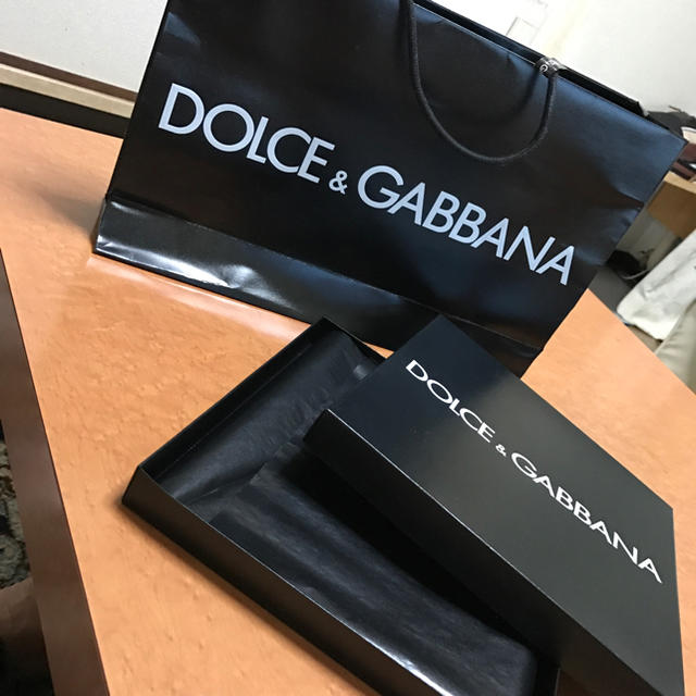 DOLCE&GABBANA(ドルチェアンドガッバーナ)のDOLCE&GABBANA   ロンT梱包用箱と紙袋 メンズのメンズ その他(その他)の商品写真