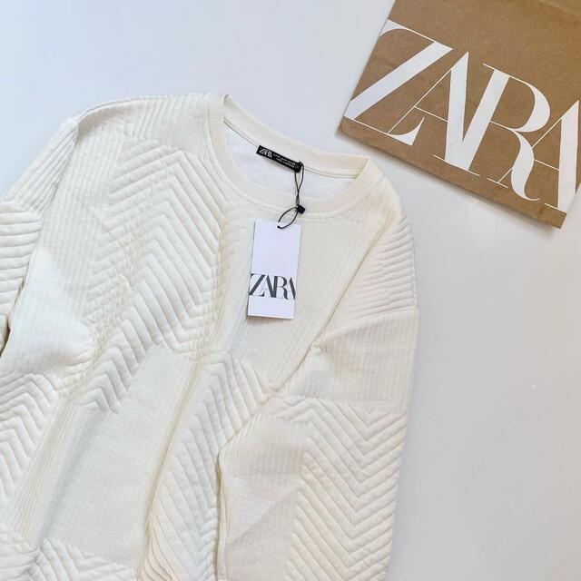 ZARA(ザラ)のZARA オーバーサイズキルティングスウェットLサイズ レディースのトップス(トレーナー/スウェット)の商品写真