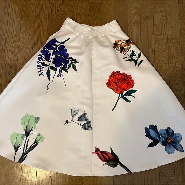 Ameri VINTAGE(アメリヴィンテージ)のAmeri  vintage AMANDA FLARE SKIRT レディースのスカート(ひざ丈スカート)の商品写真