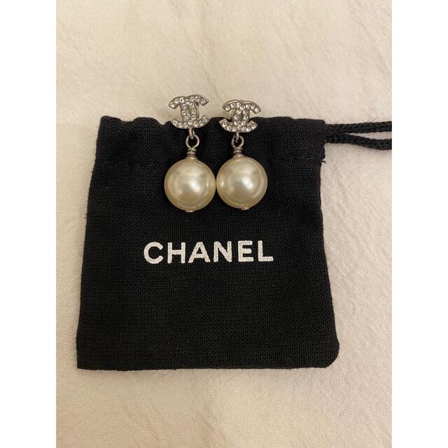 CHANEL(シャネル)のシャネル　パール　ピアス レディースのアクセサリー(ピアス)の商品写真