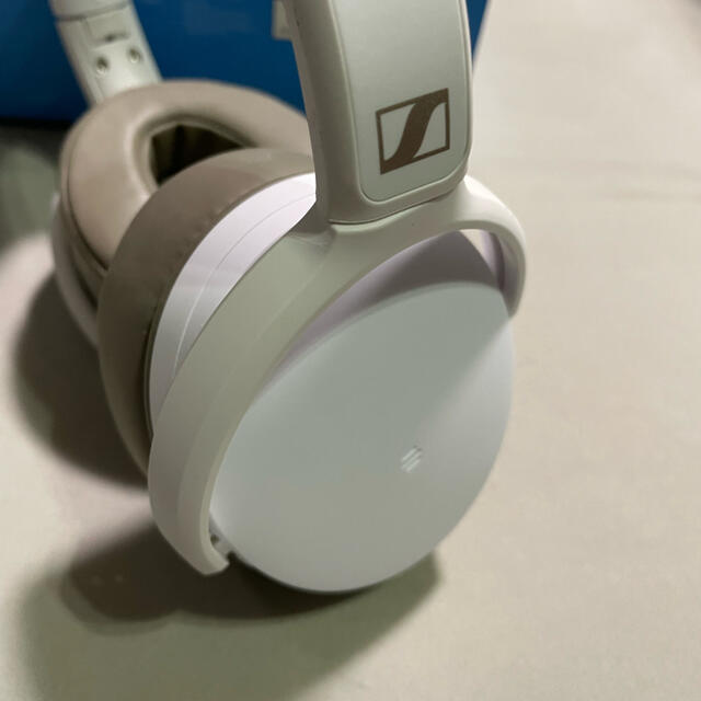 HD 350BT WHITE 2