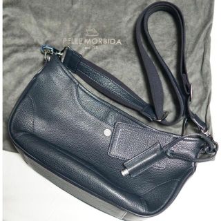 ペッレ モルビダ(PELLE MORBIDA)の美品　PELLE MORBIDA　ショルダーバッグ　半月　ネイビー　保存袋付(ショルダーバッグ)