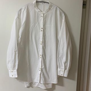 ユニクロ(UNIQLO)のメタルボタンバンドカラーシャツ(シャツ/ブラウス(長袖/七分))