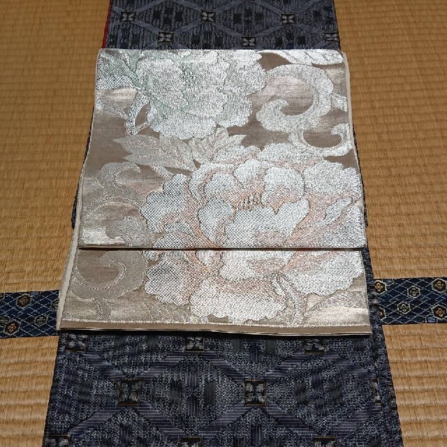 新品　着物、羽織つき、帯二枚新品