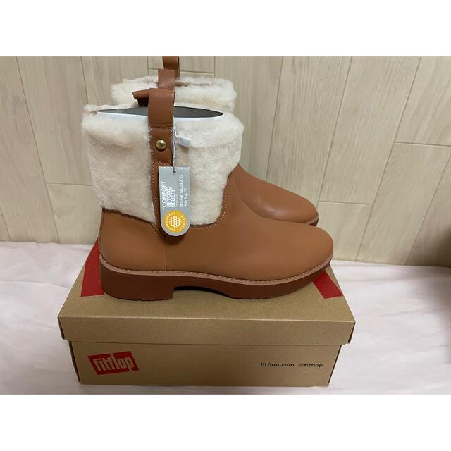 fitflop(フィットフロップ)の新品★fitflop MIMIE ANKLE BOOTS★アンクルブーツ23.5 レディースの靴/シューズ(ブーツ)の商品写真