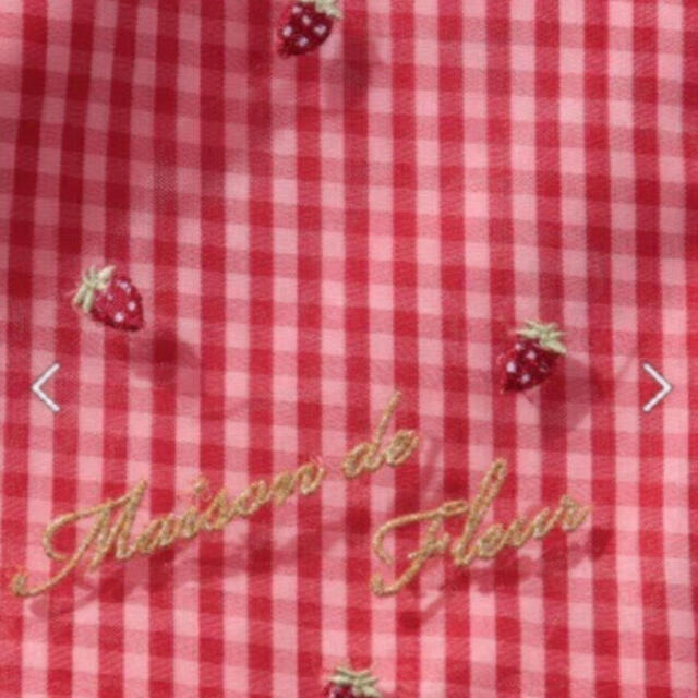 Maison de FLEUR(メゾンドフルール)のメゾンドフルール♡ いちご刺繍巾着 レディースのファッション小物(ポーチ)の商品写真