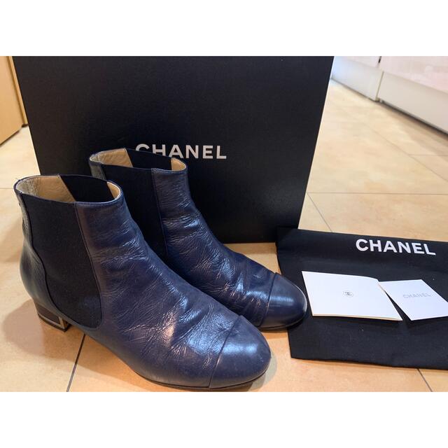 CHANEL シャネル ショートブーツ ネイビー 36.5 爆買い! hensensfreres.fr