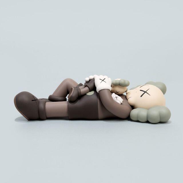 KAWS HOLIDAY SINGAPORE 3体セット