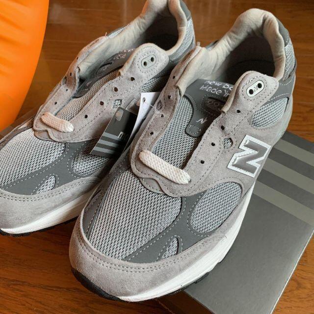 New Balance(ニューバランス)の【激希少】USA製ニューバランスMR993GLスニーカー28cmグレー10 2E メンズの靴/シューズ(スニーカー)の商品写真