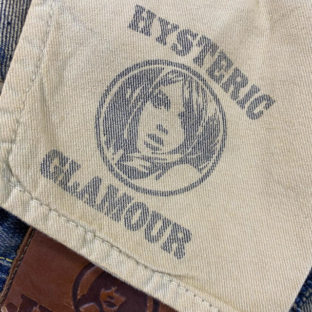 HYSTERIC GLAMOUR(ヒステリックグラマー)のHYSTERIC GLAMOUR ヒステリックグラマー　スタッズストレートデニム レディースのパンツ(デニム/ジーンズ)の商品写真