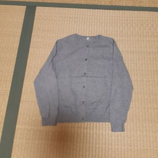 ユニクロ(UNIQLO)のユニクロ140グレーニットカーディガン(ドレス/フォーマル)