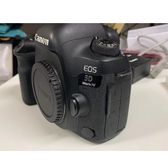 Canon(キヤノン)のCANON EOS 5D Mark IV  5d4 スマホ/家電/カメラのカメラ(デジタル一眼)の商品写真