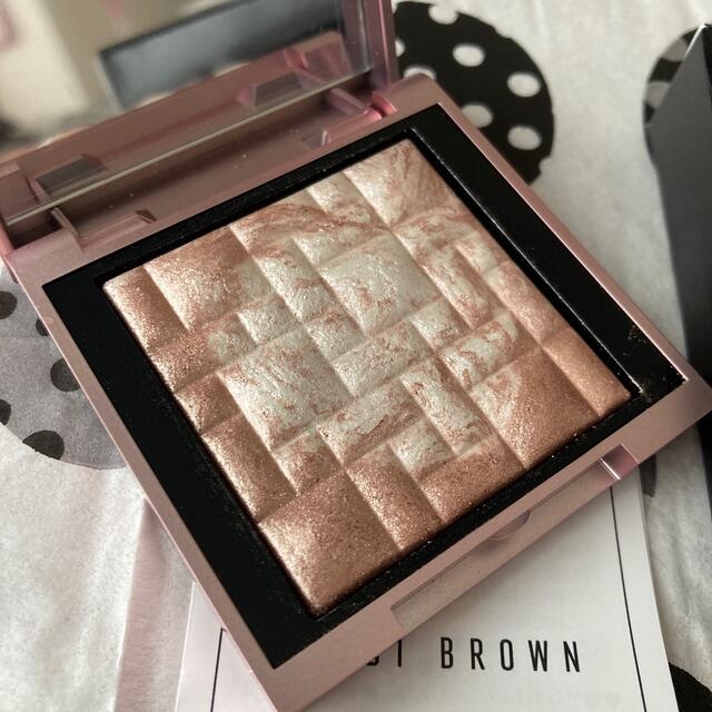 BOBBI BROWN(ボビイブラウン)のボビイブラウン ミニ ハイライティングパウダー ピンクグロウ コスメ/美容のベースメイク/化粧品(その他)の商品写真