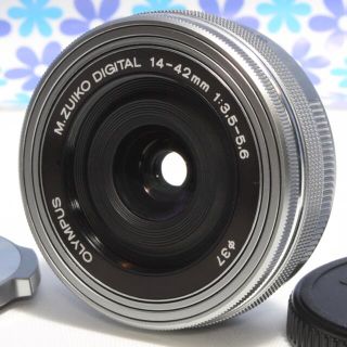 オリンパス(OLYMPUS)のなめらか電動ズーム❤️オリンパス 14-42mm EZ❤️パンケーキレンズ❤(レンズ(ズーム))