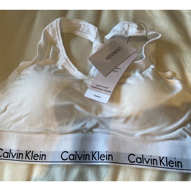 Calvin Klein(カルバンクライン)のライトリーラインドブラ レディースの下着/アンダーウェア(ブラ)の商品写真