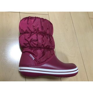 クロックス(crocs)のくり様専用★新品★crocsクロックス★ブーツ★w5(サンダル)