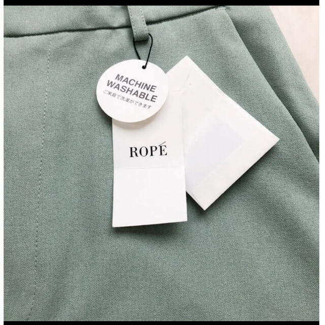 ROPE’(ロペ)の新品未使用　ROPE ロペ　センタープレス ワイドパンツ  レディースのパンツ(カジュアルパンツ)の商品写真