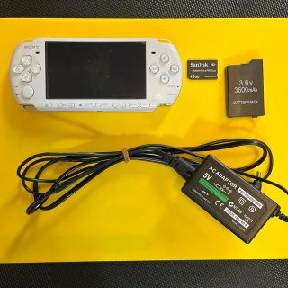 プレイステーションポータブル(PlayStation Portable)の⭐︎あん様専用⭐︎PSP-3000・バッテリー・充電器・8GBメモリースティック(携帯用ゲーム機本体)