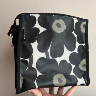 マリメッコ(marimekko)のmarimekko ポーチ(ポーチ)