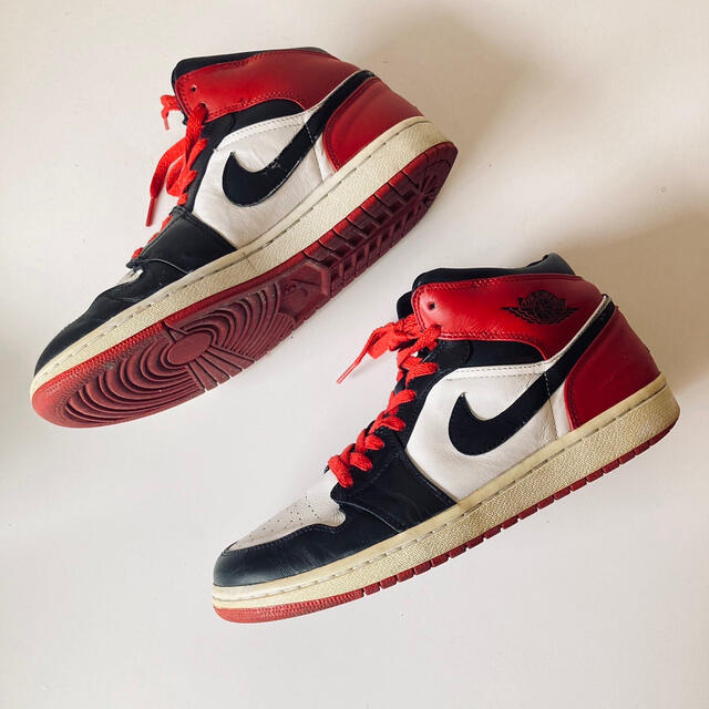 NIKE AIR JORDAN 1 MID RETRO OLD LOVE つま黒