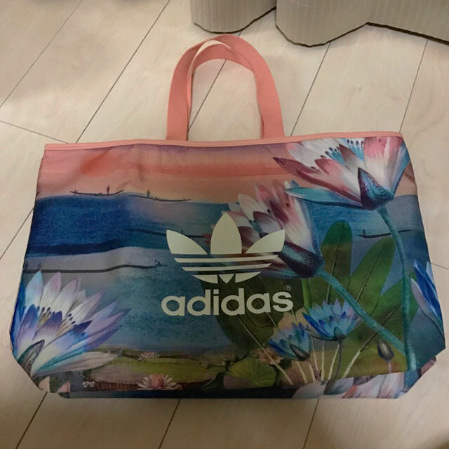 adidas(アディダス)のオリオン様専用 レディースのバッグ(トートバッグ)の商品写真