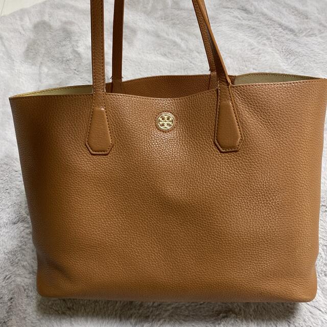 Tory Burch(トリーバーチ)のmii様　TORY BURCH トートバッグ ロゴ金具レザーブラウン A4サイズ レディースのバッグ(トートバッグ)の商品写真