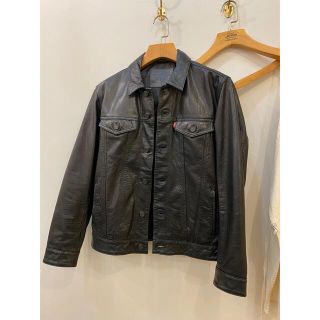 リーバイス(Levi's)の［美品］リーバイス　牛革　レザージャケット(レザージャケット)