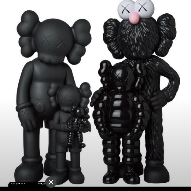 MEDICOM TOY(メディコムトイ)のKAWS FAMILY BLACK エンタメ/ホビーのフィギュア(その他)の商品写真