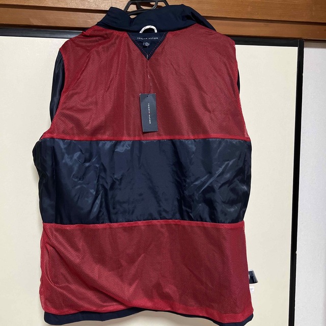 TOMMY HILFIGER(トミーヒルフィガー)のTOMY レディースのジャケット/アウター(ナイロンジャケット)の商品写真