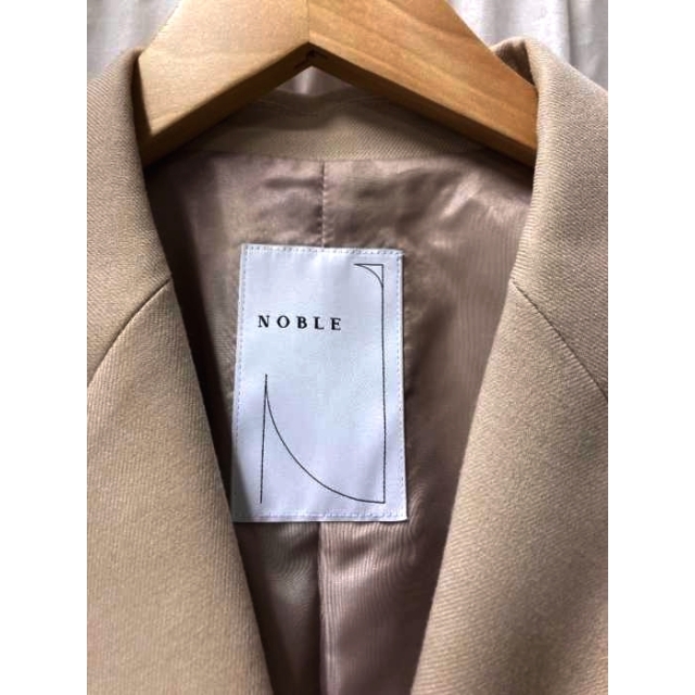 Noble(ノーブル)のNoble(ノーブル) ピークドジャケット レディース アウター ジャケット レディースのジャケット/アウター(テーラードジャケット)の商品写真