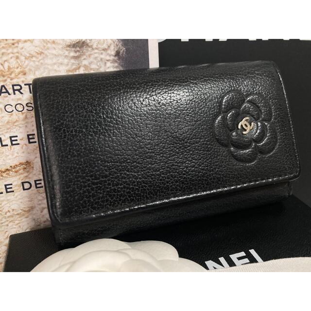 CHANEL(シャネル)の【美品】CHANEL シャネル カメリア 6連キーケース レディースのファッション小物(キーケース)の商品写真