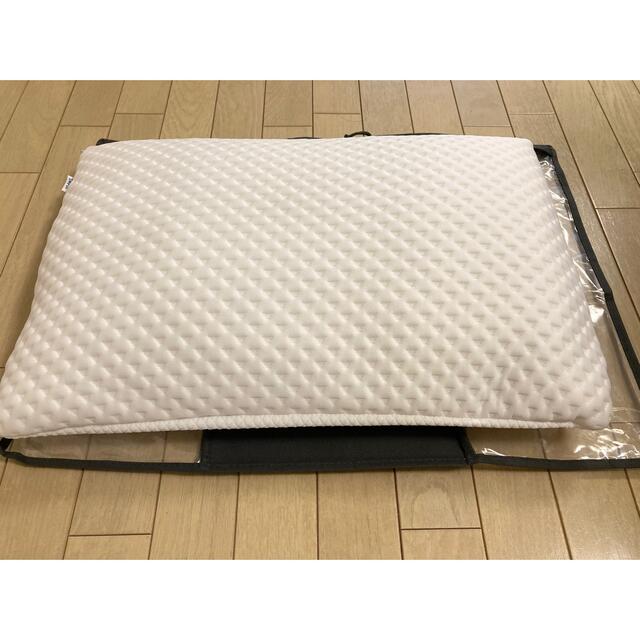 TEMPUR(テンピュール)のみーすけ様専用　テンピュール  枕　クラシックコンフォート インテリア/住まい/日用品の寝具(枕)の商品写真