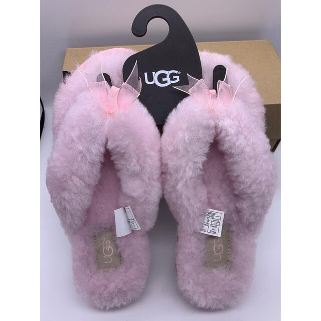 UGG   新品アグUGGファーライトピンクフワフワスリッパ/サンダルの通販